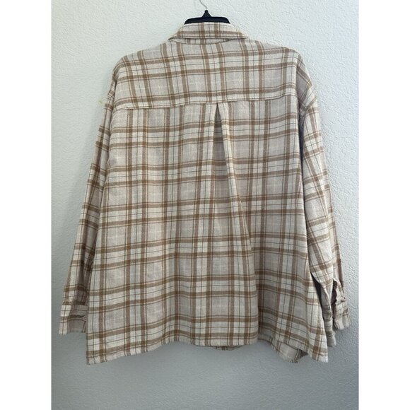 Old Navy Top The Boyfriend Shirt XXL Relaxed Cream Plaid Flannel Cotton Workwear - Picture 5 of 8